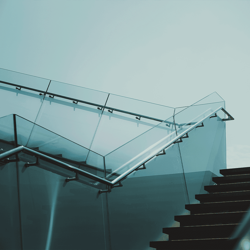railing kaca moderen
